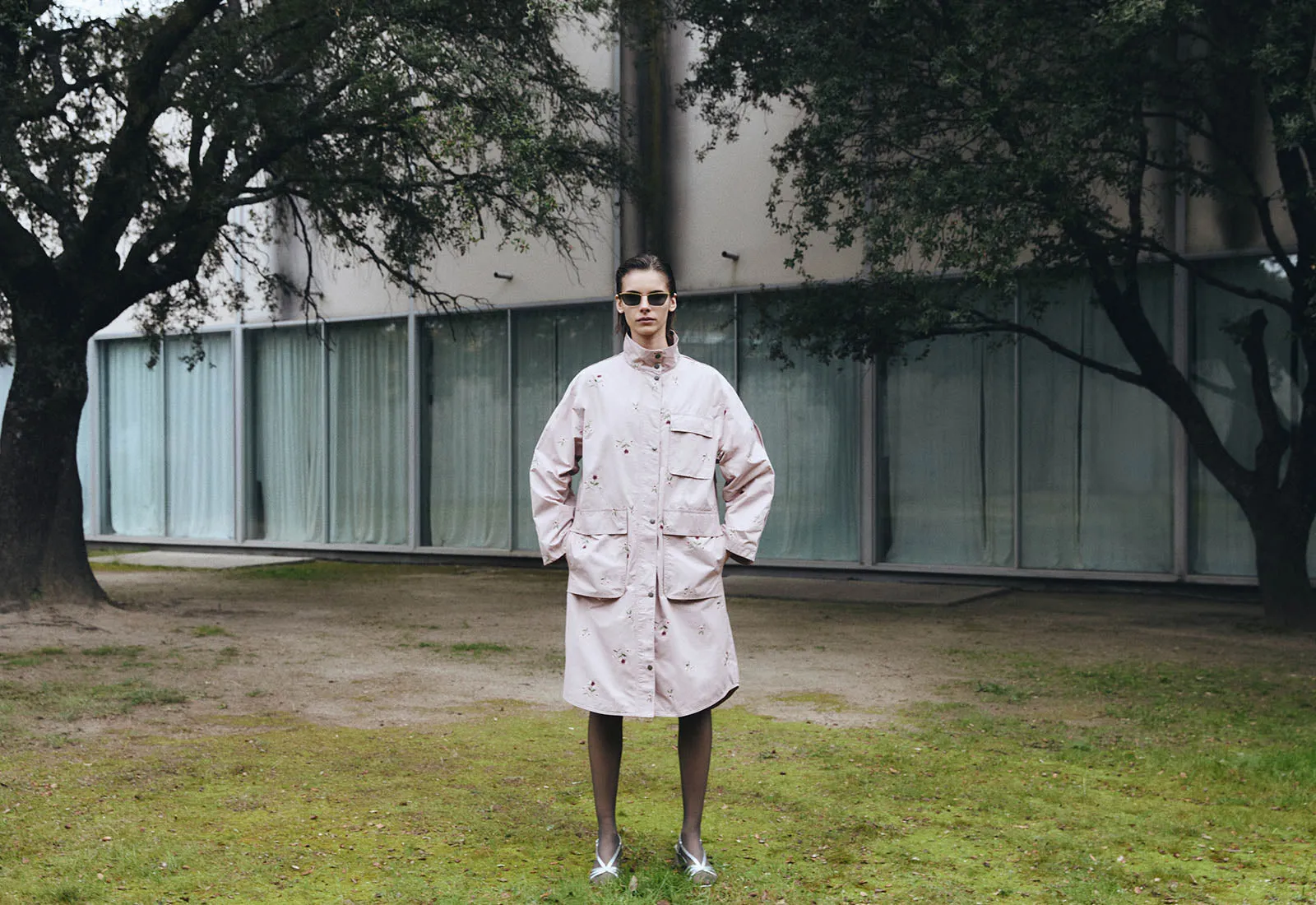 Embroidered flowers trench coat - Pink Pale